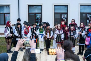 Deschiderea parcului „Brăduțul” din Moldovița, de Moș Nicolae