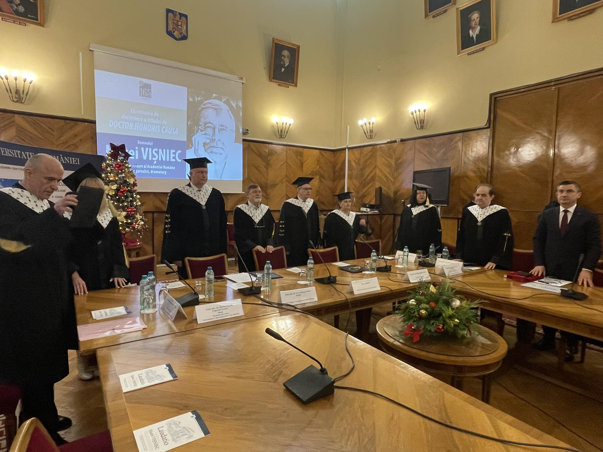 Maestrul Matei Vișniec a devenit Doctor Honoris Causa al Universității „Alexandru Ioan Cuza” și cetățean de onoare al Iașiului