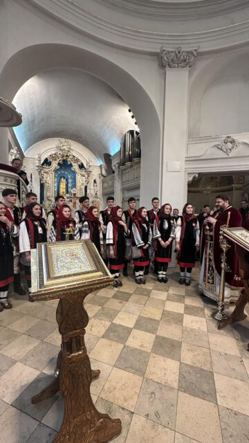 Colinde bucovinene pentru români din Germania din partea grupului “Ai lui Ștefan, noi oșteni” din Vicovu de Sus