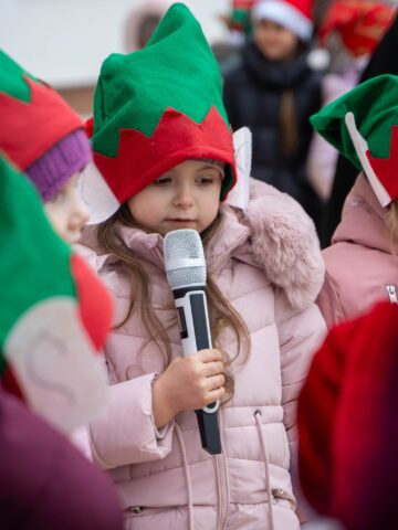 Deschiderea parcului „Brăduțul” din Moldovița, de Moș Nicolae