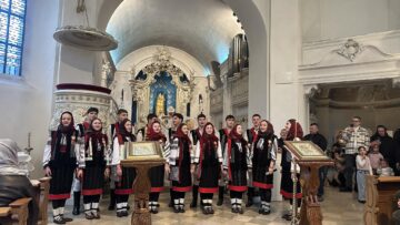 Colinde bucovinene pentru români din Germania din partea grupului “Ai lui Ștefan, noi oșteni” din Vicovu de Sus