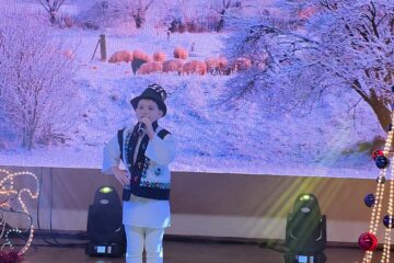 Trofeul „Mini Junior”, câștigat de elevul Alexandru Dumitriu de la Colegiu de Artă Suceava Trofeul „Mini Junior”, câștigat de elevul Alexandru Dumitriu de la Colegiu de Artă Suceava