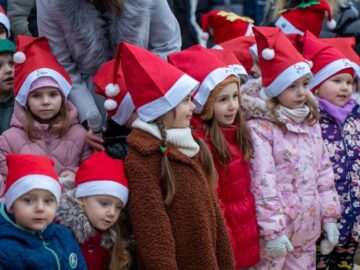 Deschiderea parcului „Brăduțul” din Moldovița, de Moș Nicolae