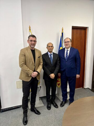 Cooperarea economică și academică, teme ale discuției dintre ambasadorul Indiei în România și președintele CJ, Gheorghe Șoldan