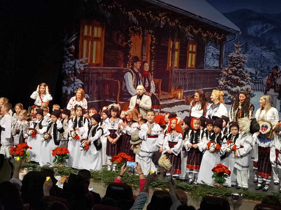 Spectacol-concurs internațional, cu 2100 de participanți, organizat de IȘJ Suceava Spectacol-concurs internațional, cu 2100 de participanți, organizat de IȘJ Suceava