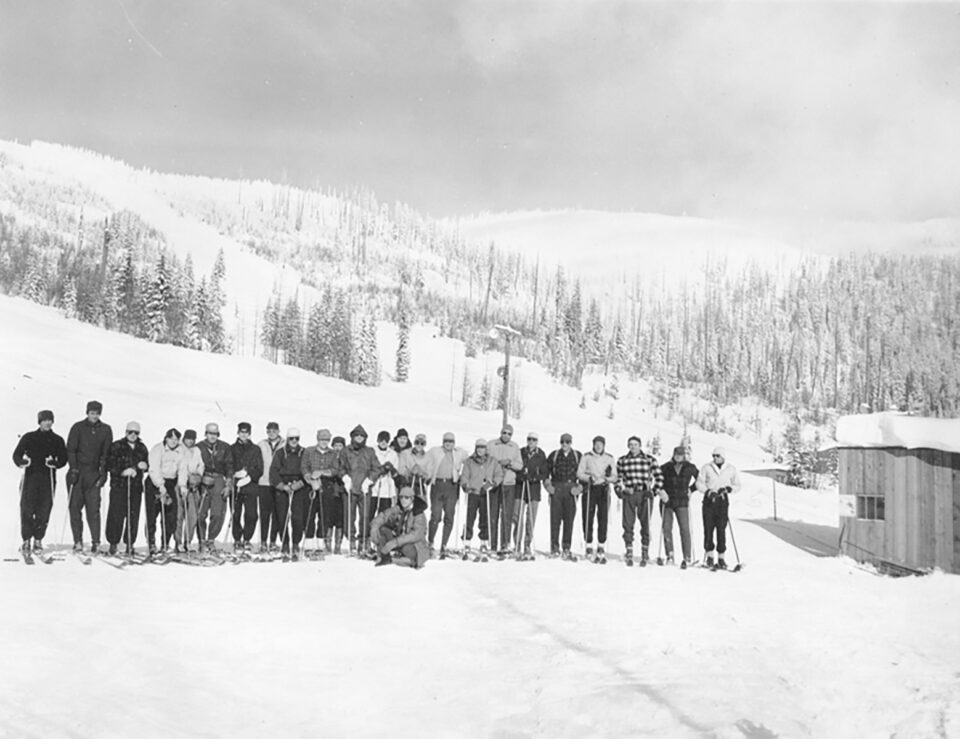 „Întreceri sportive de iarnă” „Întreceri sportive de iarnă”