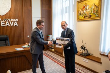 Cooperarea economică și academică, teme ale discuției dintre ambasadorul Indiei în România și președintele CJ, Gheorghe Șoldan