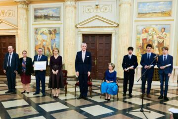 Suceveni onorați de Casa Regală, pentru excelență în educație Suceveni onorați de Casa Regală, pentru excelență în educație