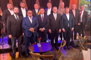 Înfrățirea dintre Suceava și Lansing, capitala Statului Michigan, semnată în SUA, de viceprimarul Daniel Ungurian