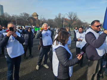 Sindicaliști din educație au protestat la București și au cerut demisia ministrului Daniel David