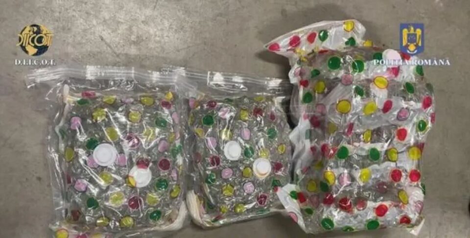 Condamnări până la 7 ani și jumătate de închisoare pentru liderii grupării care aducea mari cantități de canabis din Spania Condamnări până la 7 ani și jumătate de închisoare pentru liderii grupării care aducea mari cantități de canabis din Spania