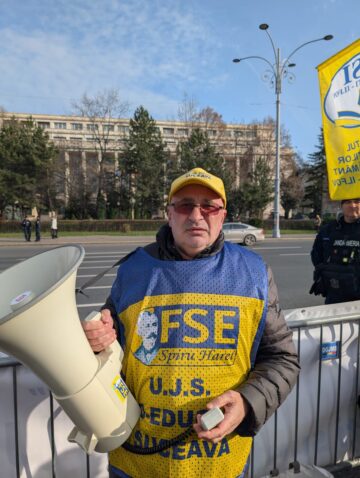 Sindicaliști din educație au protestat la București și au cerut demisia ministrului Daniel David