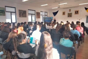 Campania „Prevenția începe cu informarea” – Elevii din Liteni, mai aproape de sănătate prin cunoaștere Campania „Prevenția începe cu informarea” – Elevii din Liteni, mai aproape de sănătate prin cunoaștere