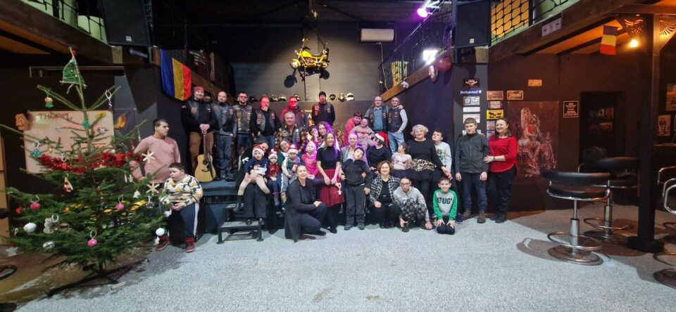 Copiii de la Complexul „Blijdorp – O nouă viață” au primit cadouri din partea Clubului Thracvm Suceava