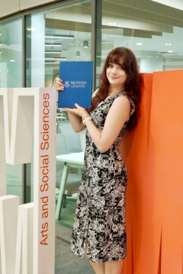 Performanță la celălalt capăt al lumii: o suceveancă este șefă de promoție la masterat în Malaezia