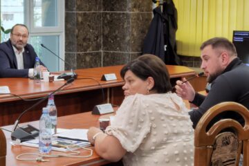 Suplimentarea banilor pentru revelionul din centrul Sucevei este considerată de AUR drept „utilizare iresponsabilă a fondurilor publice”