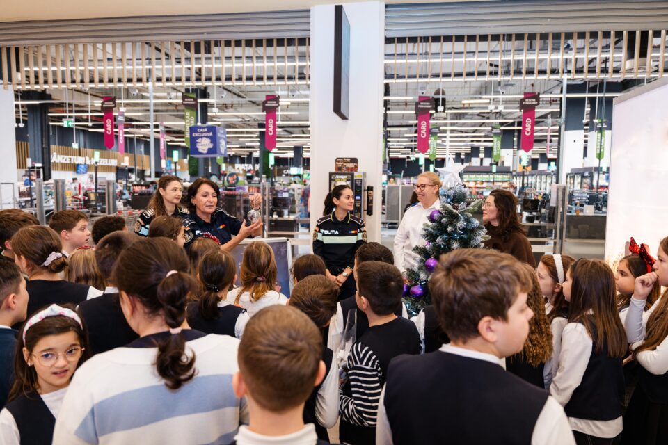”Bradul Prevenirii”, amenajat de polițiști la parterul Iulius Mall