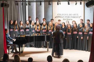 Auditoriumul Colegiului de Artă Suceava, modernizat cu o investiție de 180.000  de euro, de Fundația Umanitară ASSIST și donatori