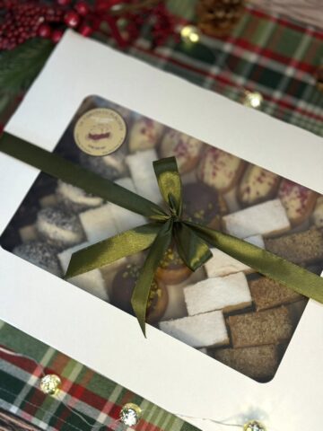 „La căruța cu plăcinte” preia comenzi pentru sărbători. Cozonac gustos și deserturi fine pentru toată familia