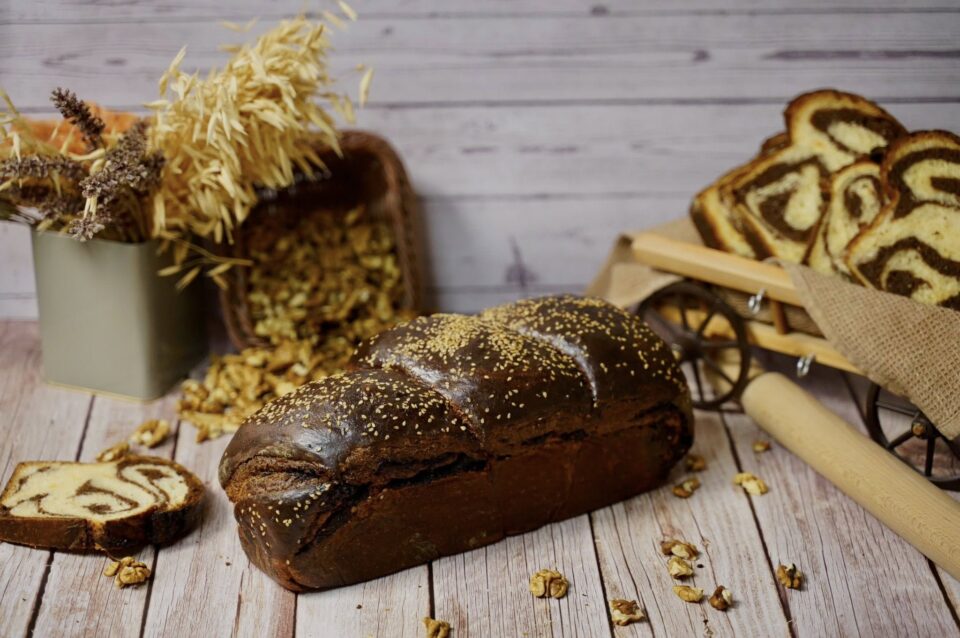 „La căruța cu plăcinte” preia comenzi pentru sărbători. Cozonac gustos și deserturi fine pentru toată familia