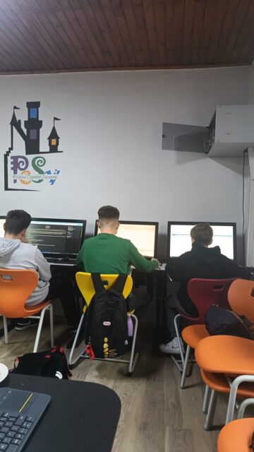 Ediția a XV-a a Concursului de programare și creativitate ”StartIT”, la Suceava