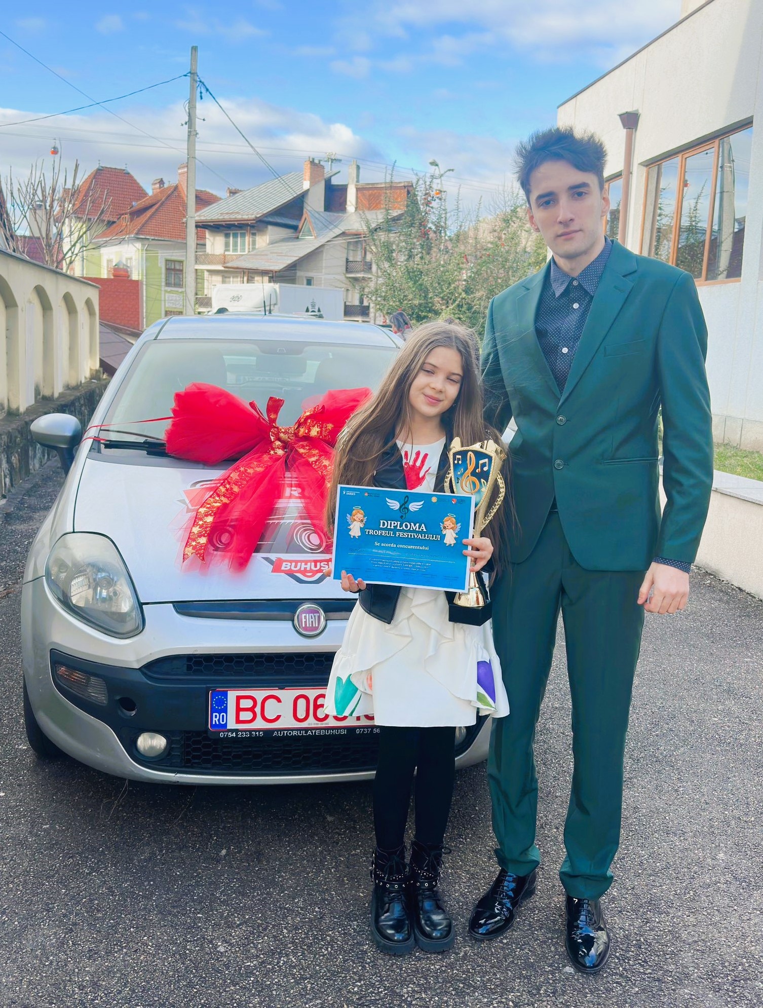 Marele Trofeu al Festivalului „Angel Voices”, ediția a II-a, a ajuns la Suceava. Sara Tîrnoveanu este câștigătoarea