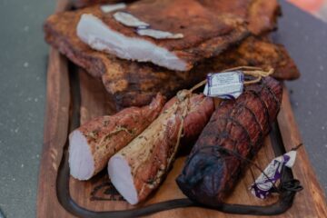 Rogelya Fălticeni, bunătăți tradiționale din ingrediente curate, pentru masa de Crăciun