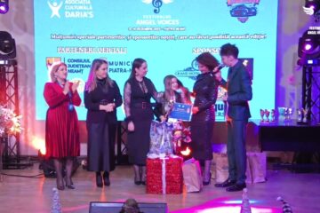 Marele Trofeu al Festivalului „Angel Voices”, ediția a II-a, a ajuns la Suceava. Sara Tîrnoveanu este câștigătoarea