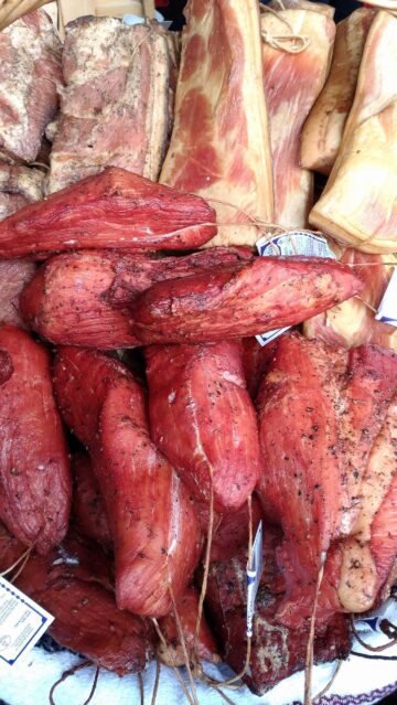 Rogelya Fălticeni, bunătăți tradiționale din ingrediente curate, pentru masa de Crăciun