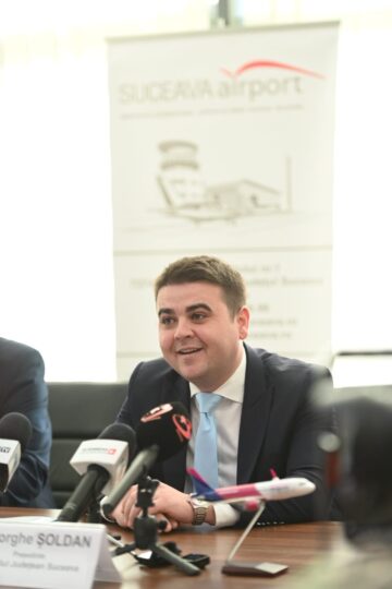 Wizz Air a redeschis baza aeriană de la Suceava. Șoldan: „Încă din primul an de mandat am realizat problema care a ținut departe ani la rând companiile aeriene”
