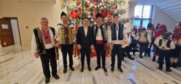 Gheorghe Șoldan a întâmpinat la CJ Suceava grupuri de colindători din județ