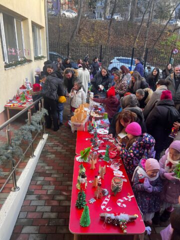 Târg de Crăciun, la Grădinița Piticot Suceava