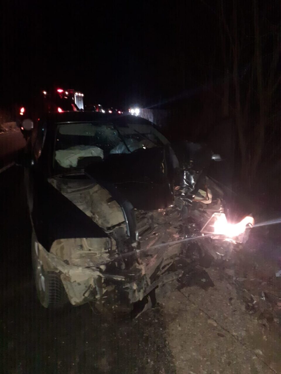 O adolescentă în stare de inconștiență, dar și alți doi tineri, transportați la spital după un accident rutier O adolescentă în stare de inconștiență, dar și alți doi tineri, transportați la spital după un accident rutier