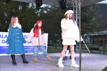 Spectacolul de Crăciun al elevilor de la Școala Gimnazială Nr. 1 Gura Humorului