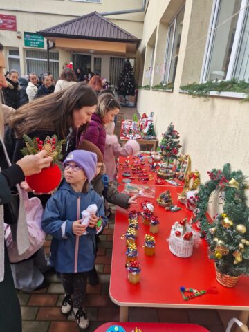 Târg de Crăciun, la Grădinița Piticot Suceava