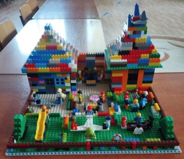 Preșcolari din 35 de grădinițe au construit din lego „Grădinița mea – locul bucuriei și al jocului”