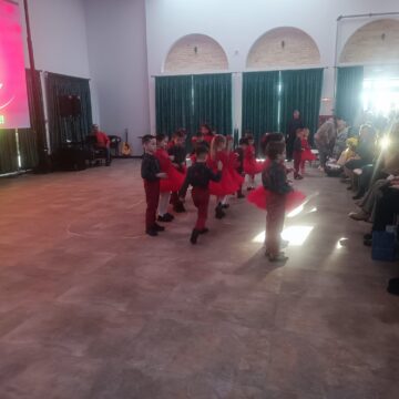 Peste 700 de cadouri de Crăciun au fost împărțite de Primăria Moara copiilor din comună