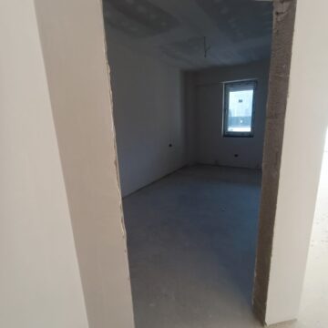 Primul bloc de la fosta fabrică de sticlă din Suceava schimbă total fostul peisaj printr-un ambițios proiect al Ucasy Homes