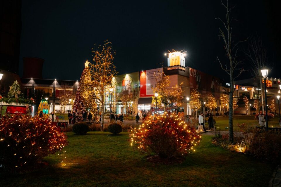 Iulius Mall Suceava, destinația ideală de shopping în acest sezon: cadouri de Crăciun la prețuri accesibile și decoruri de poveste