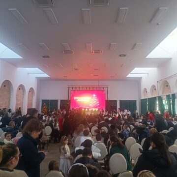 Peste 700 de cadouri de Crăciun au fost împărțite de Primăria Moara copiilor din comună