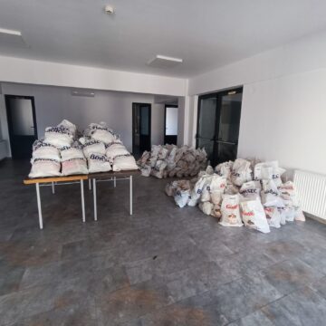 Peste 700 de cadouri de Crăciun au fost împărțite de Primăria Moara copiilor din comună