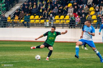 Cel mai bun marcator al Ligii a IV-a nu putea proveni decât de la echipa cu media de 4,6 goluri înscrise per meci Cel mai bun marcator al Ligii a IV-a nu putea proveni decât de la echipa cu media de 4,6 goluri înscrise per meci