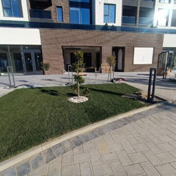 Primul bloc de la fosta fabrică de sticlă din Suceava schimbă total fostul peisaj printr-un ambițios proiect al Ucasy Homes