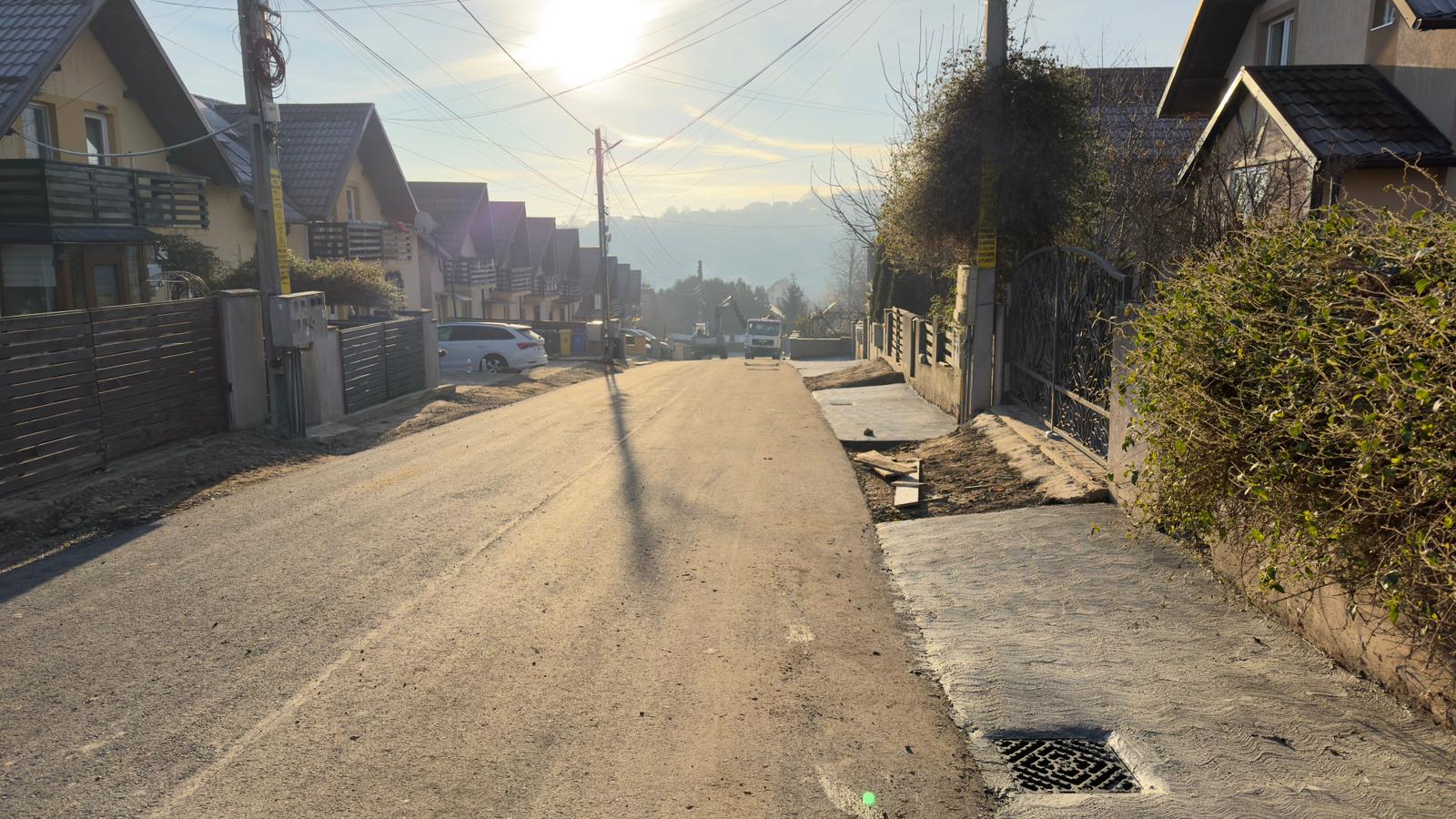 A fost asfaltată și ultima stradă din cartierul nou din zona Tătărași, din Ipotești