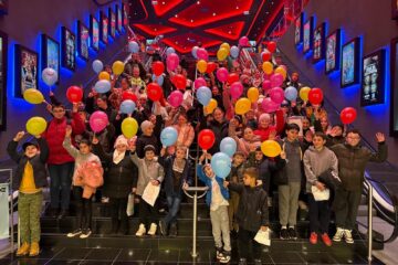 Clubul Rotary Suceava Bucovina a adus bucurie de Crăciun pentru peste 100 de copii în cadrul acțiunii „Dăruiește un zâmbet!” Clubul Rotary Suceava Bucovina a adus bucurie de Crăciun pentru peste 100 de copii în cadrul acțiunii „Dăruiește un zâmbet!”