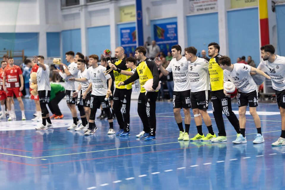 CSU Suceava, cea mai tânără echipă din Liga Zimbrilor și singura alcătuită doar din handbaliști români, și-a onorat cartea de vizită în turul campionatului