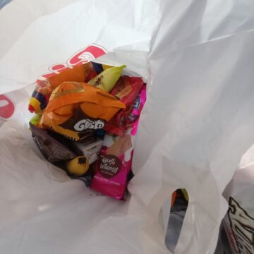 Peste 700 de cadouri de Crăciun au fost împărțite de Primăria Moara copiilor din comună