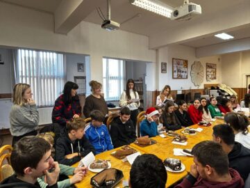 Crăciunul francofon – cultură, emoție și educație – Proiect educațional desfășurat la Liceul Teoretic „Iorgu Vârnav Liteanu” din Liteni