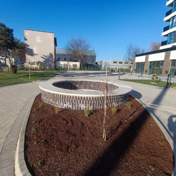 Primul bloc de la fosta fabrică de sticlă din Suceava schimbă total fostul peisaj printr-un ambițios proiect al Ucasy Homes