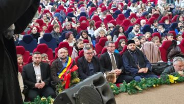 Prefectul Andronachi și  vicepreședinte CJ Robu, alături de comunitatea din Broșteni, la serbările în cinstea Crăciunului